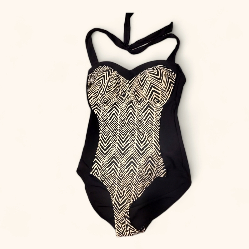 Merona Merona Black & White Geometric One Piece Swimsuit Small Petite